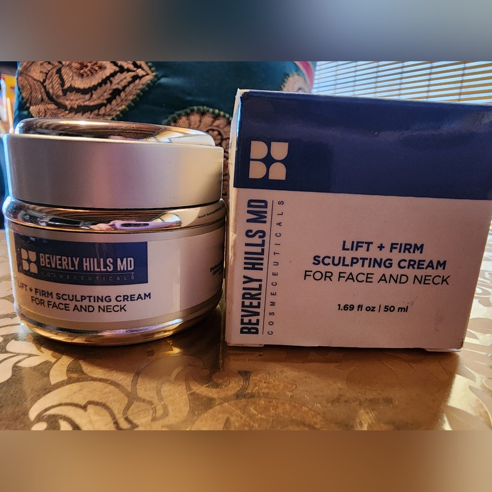 *SOLD*Beverly Hills MD Lift + Firm Sculpting Cream